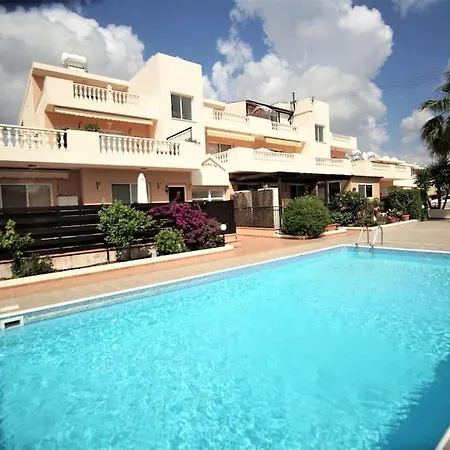 Pool-side 2 Bedroom In Paphos