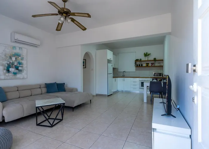 A Two Bedroom Pool-side In * بافوس