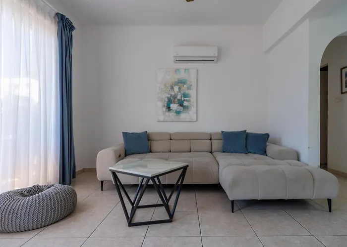 Apartmán A Two Bedroom Pool-side In